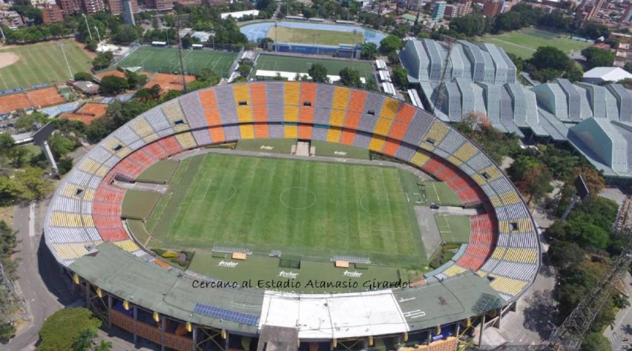 Amoblado Sector Laureles-estadio Hasta 6 Personas - Praga Apartment Medellin