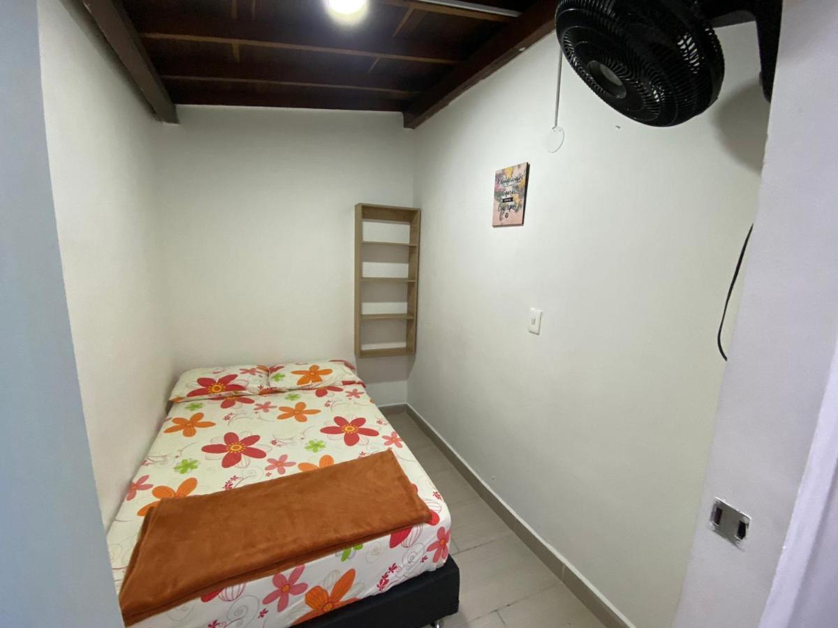 Amoblado Sector Laureles-estadio Hasta 6 Personas - Praga Apartment *